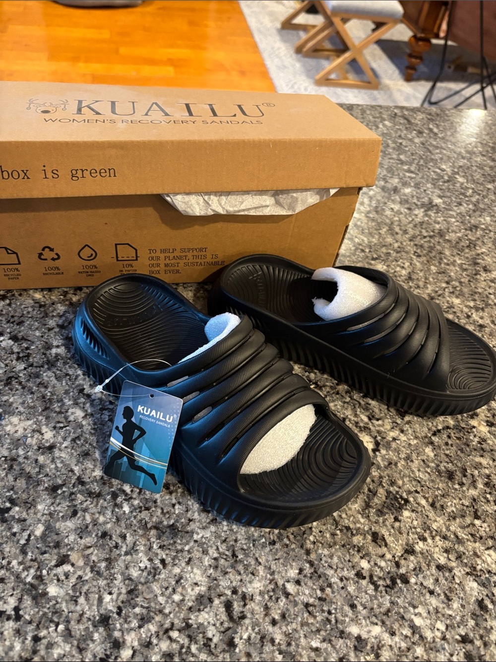 Women's Black Kualilu new Recovery Slide Sandals sz 8